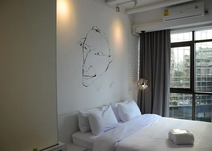 3 Howw At Sukhumvit 21 2* Бангкок