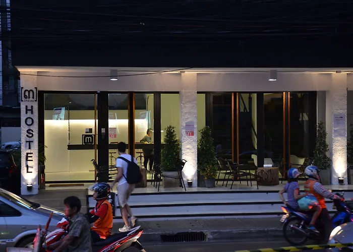 Отель 3 Howw At Sukhumvit 21